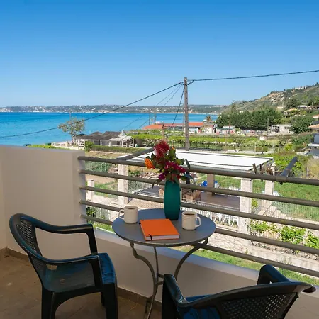 Apartament Aridas At The Lourdata (Kefalonia)