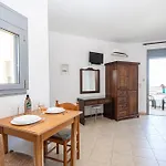 Apartment Aridas At The *