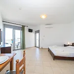 Appartement Aridas At The *