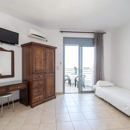 Aridas At The Apartment