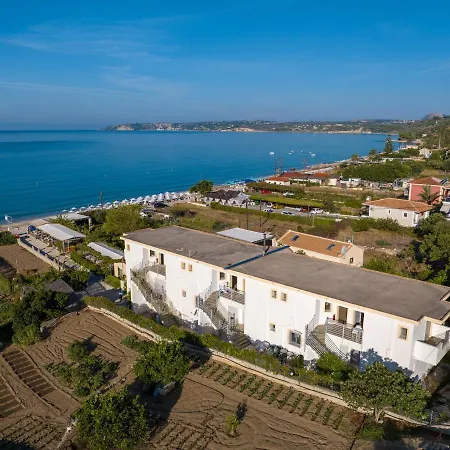 Aridas At The 公寓